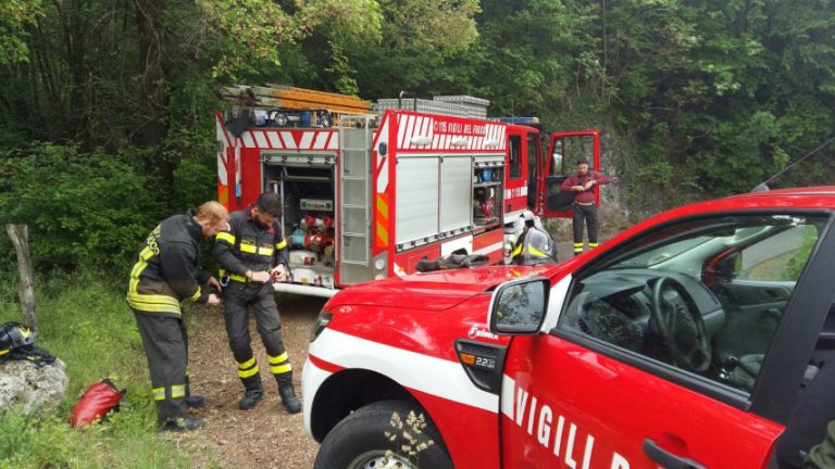 IMG 20160423 WA0030 Sebino: vigili del fuoco al lavoro