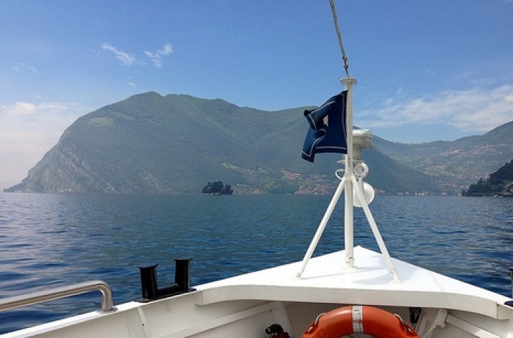 battello lago battello lago