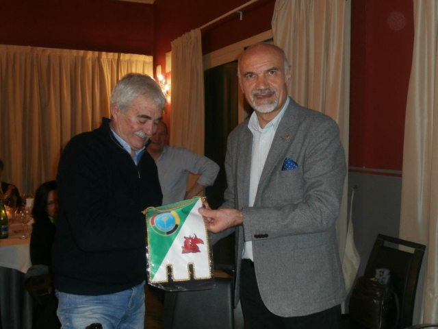 Il presidente Nezosi con Giacomo Vismara Il presidente Nezosi con Giacomo Vismara