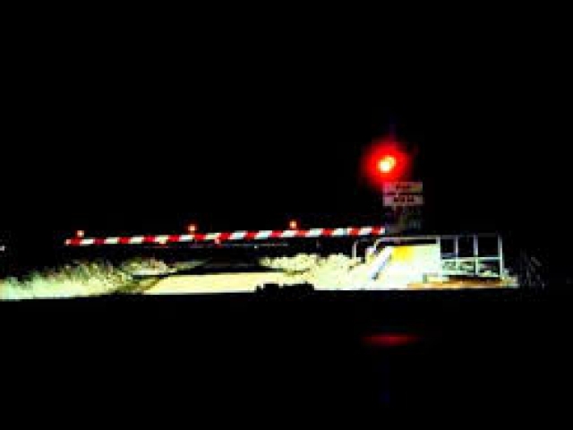 Passaggio a livello di notte