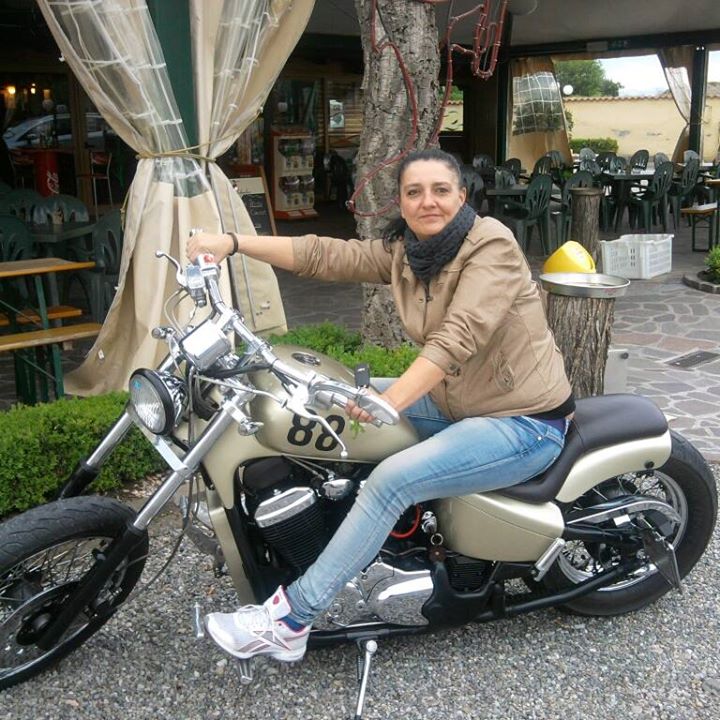 angela tomasoni