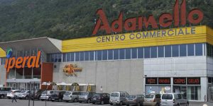 Adamello 696x348