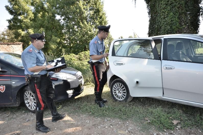 Carabinieri caccia ferito