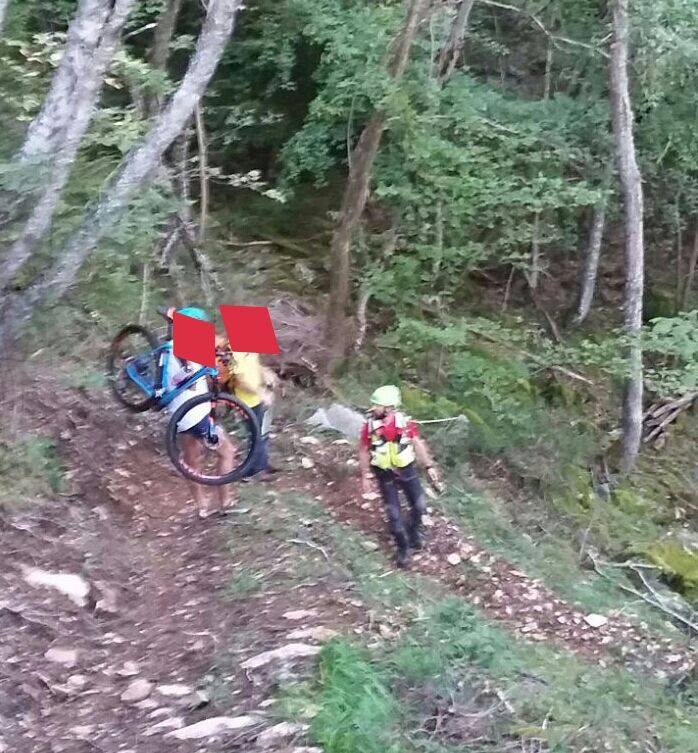 Soccorso alpino mountain bike Soccorso alpino mountain bike