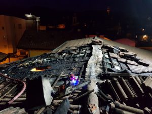 incendio tetto castione della presolana