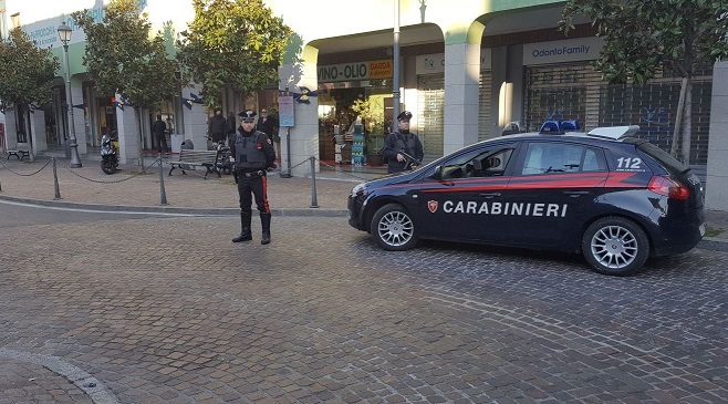 Carabinieri Salò bullismo