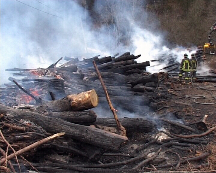 Incendio legname Edolo