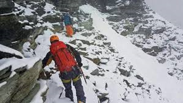 soccorso alpino ghiaccio