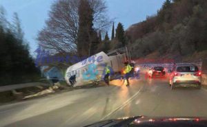 camion ribaltato predore