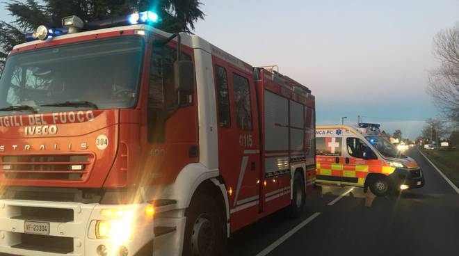 ambulanza vigili del fuoco