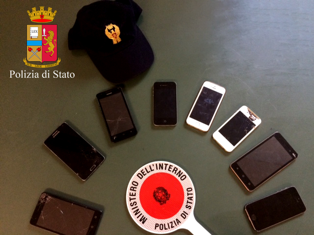 polizia arresto rapinatori polizia arresto rapinatori