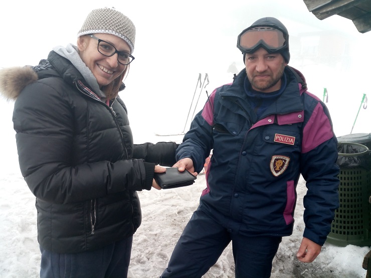 elena fanchini polizia sulle piste
