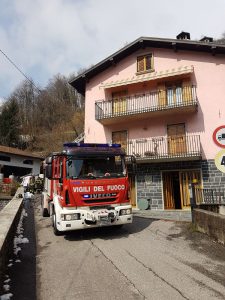 incendio canna fumaria gorno