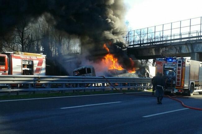 Incendio A21 Montirone Incendio A21 Montirone