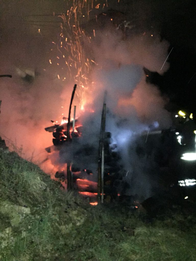 incendio legnaia zandobbio incendio legnaia zandobbio