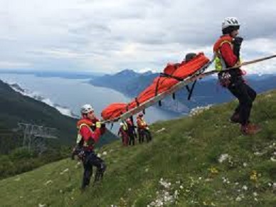 Soccorso alpino garda.jpg