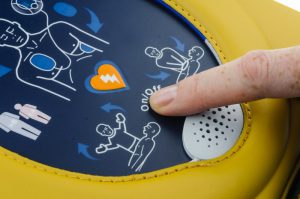 sei defibrillatori dae a san vittore olona
