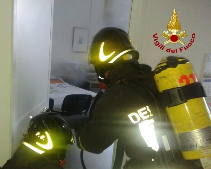 Vigili del fuoco autorespiuratori Vigili del fuoco autorespiuratori.jpg
