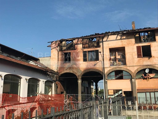 incendio palazzina romano incendio palazzina romano