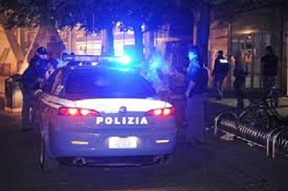 Polizia comntroilli notte