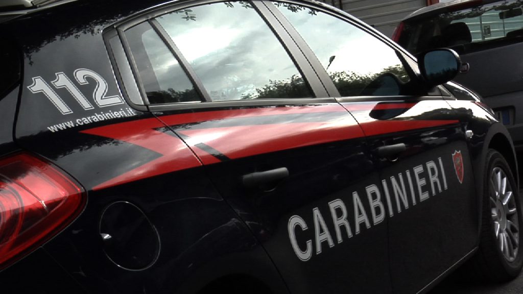 Carabinieri scritta