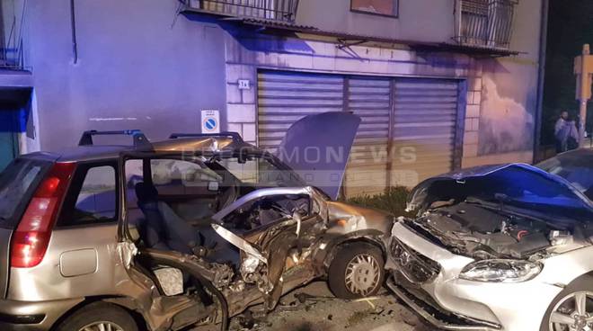 incidente stradale a colzate incidente stradale a colzate 626937.660x368