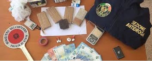 Polizia antidroga Polizia antidroga.jpg