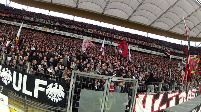 eintracht francoforte tifosi 696x391