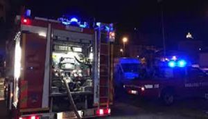 VVfuoco fiume notte4.jpg