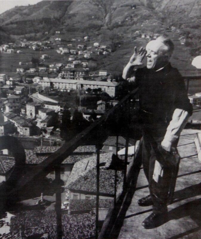 Gandino battista torri sacrista tola venerdi santo 1970 1 Gandino battista torri sacrista tola venerdi santo 1970 1