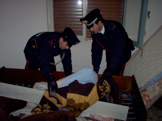 CARABINIERI PEREQUISIZIONE
