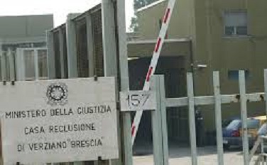 Carcere Brescia foto