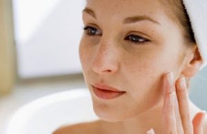 macchie solari sul viso