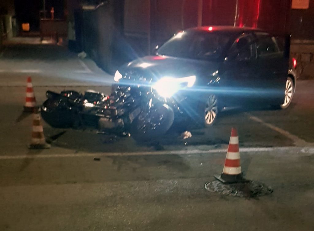 scontro auto moto gazzaniga