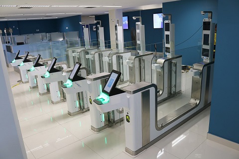 e gates aeroporto bergamo