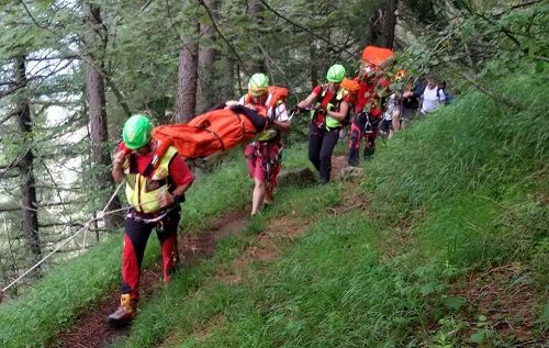 soccorso alpino barella