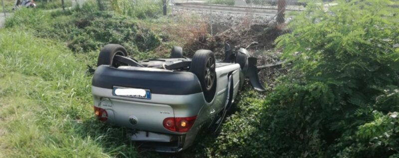 25enne ribaltato a Ponte San Pietro