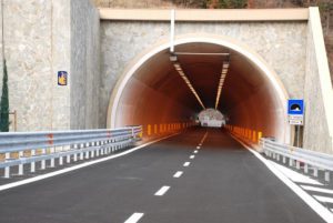 galleria intoppo imbocco est