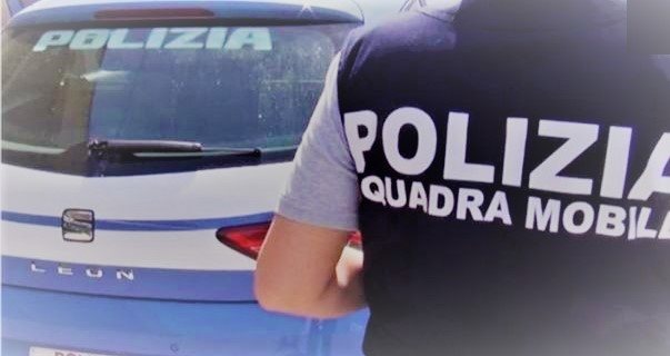 squadra mobile polizia