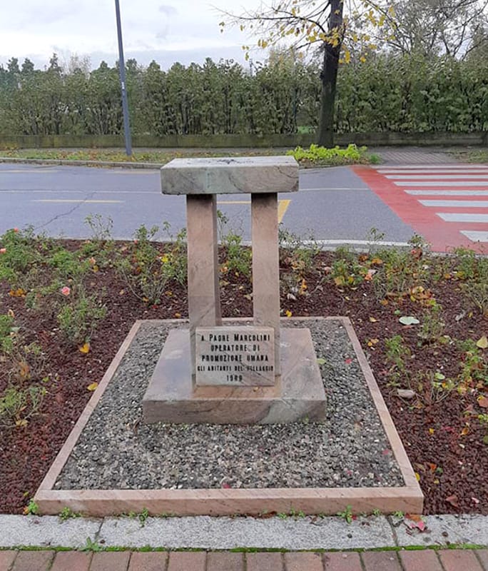 Busto Padre Marcolini FB Fabio Capra 2 Busto Padre Marcolini FB Fabio Capra 2