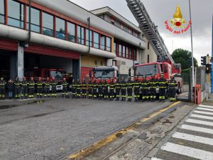Minuto di silenzio VVFuoco.jpg