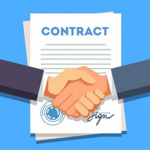uomo d affari stringendo la mano su un contratto firmato 3446 646