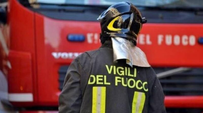 vigili del fuoco vigili del fuoco 549478.660x368