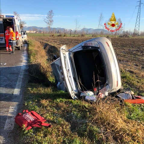 auto fuoristrada auto fuoristrada.jpg