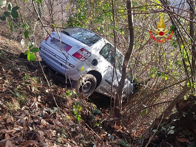 auto scarpata Piazze.jpg