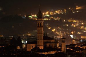 basilica gandino di notte