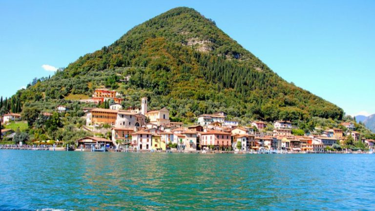 montisola A Montisola si va…solo a piedi!