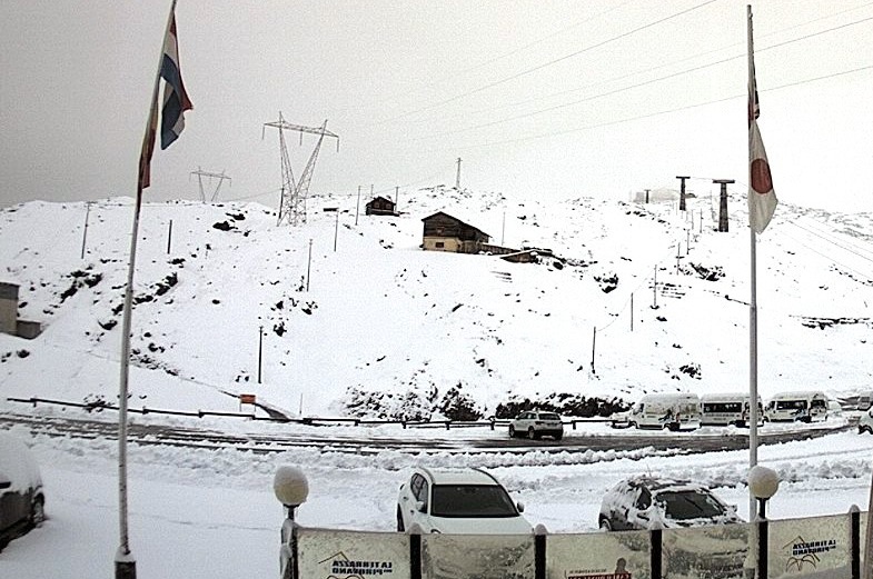 passo dello stelvio neve passo dello stelvio neve