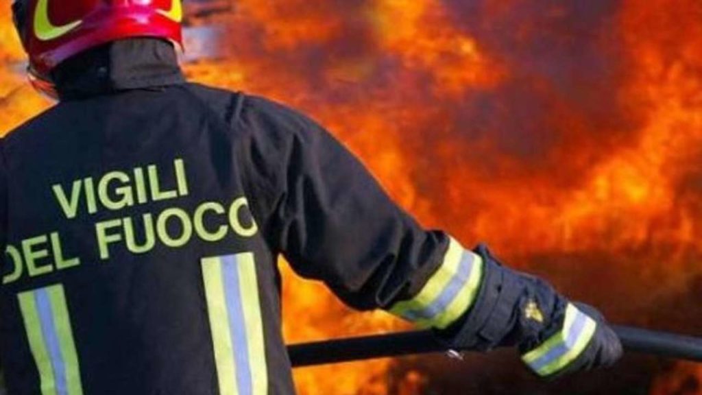 vigii fuoco pompieri vigii fuoco pompieri