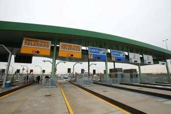 Autostrade rincari da gennaio 2026 Consulta blocca ricorso Mit